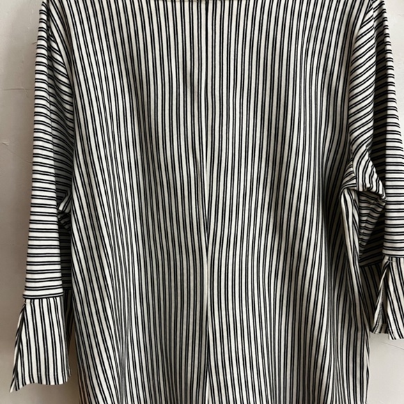 Talbots - 1X stripped quarter length shirt - Picture 8 of 9